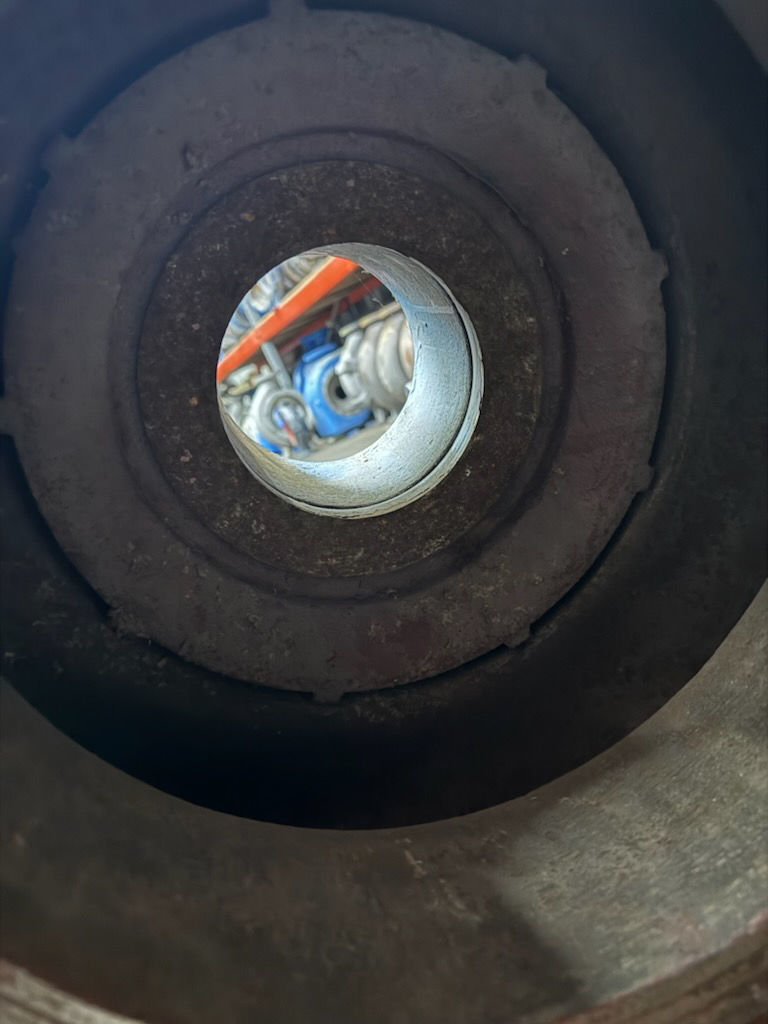 6076