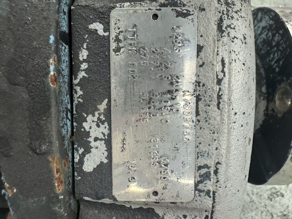 3164
