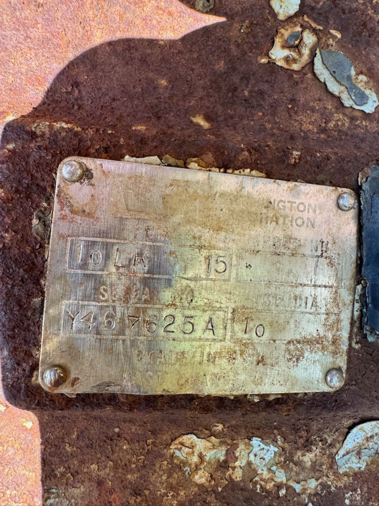 3913